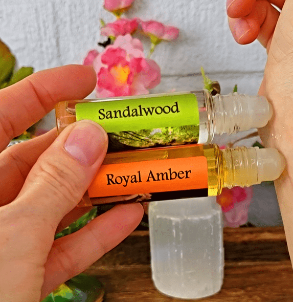 earthy perfume layering with amber perfume and sandalwood perfume
